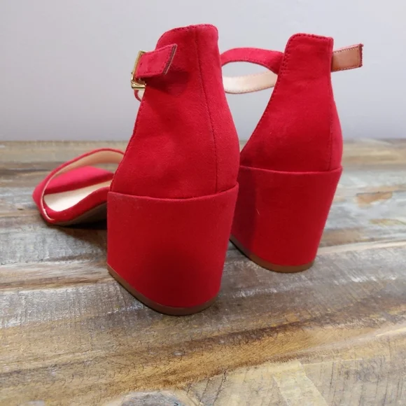 🆕🌿KENNETH COLE SANDALS🌿 - Picture 5 of 10